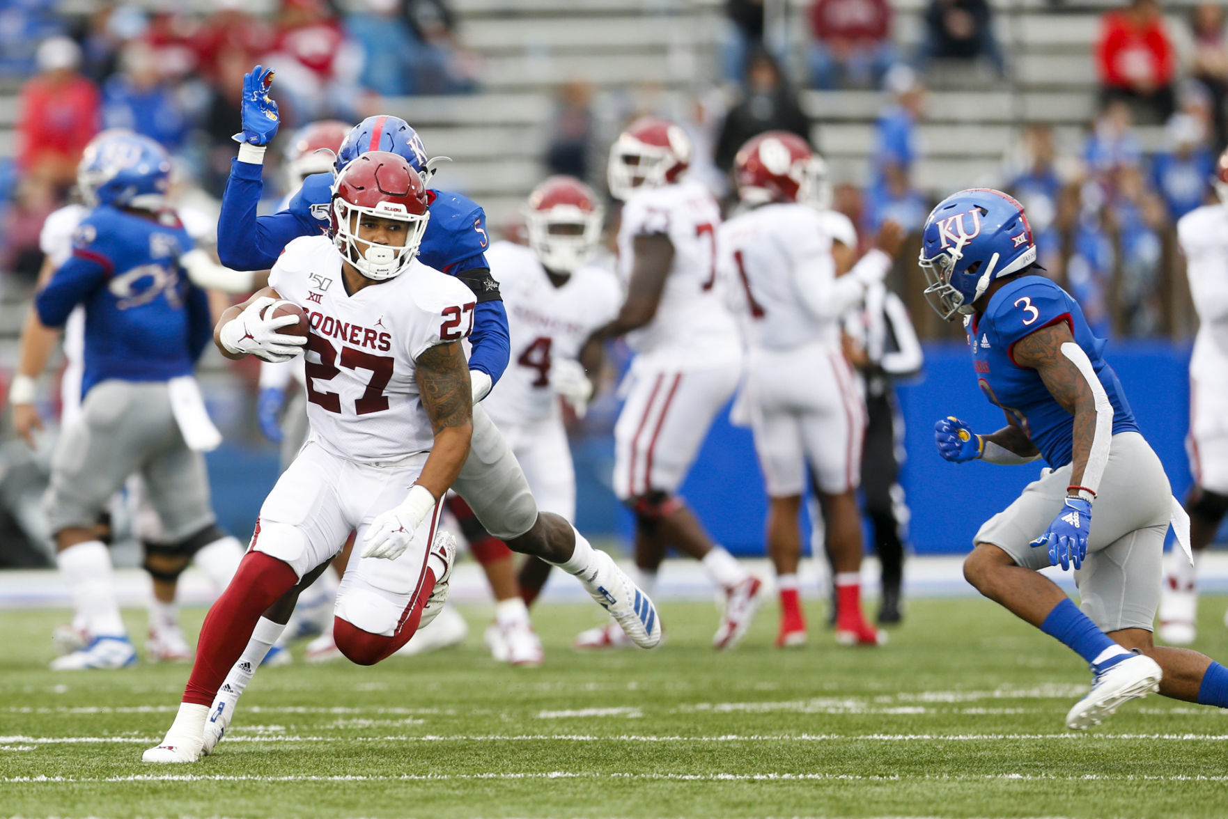 Oklahoma Sooners vs Kansas Jayhawks